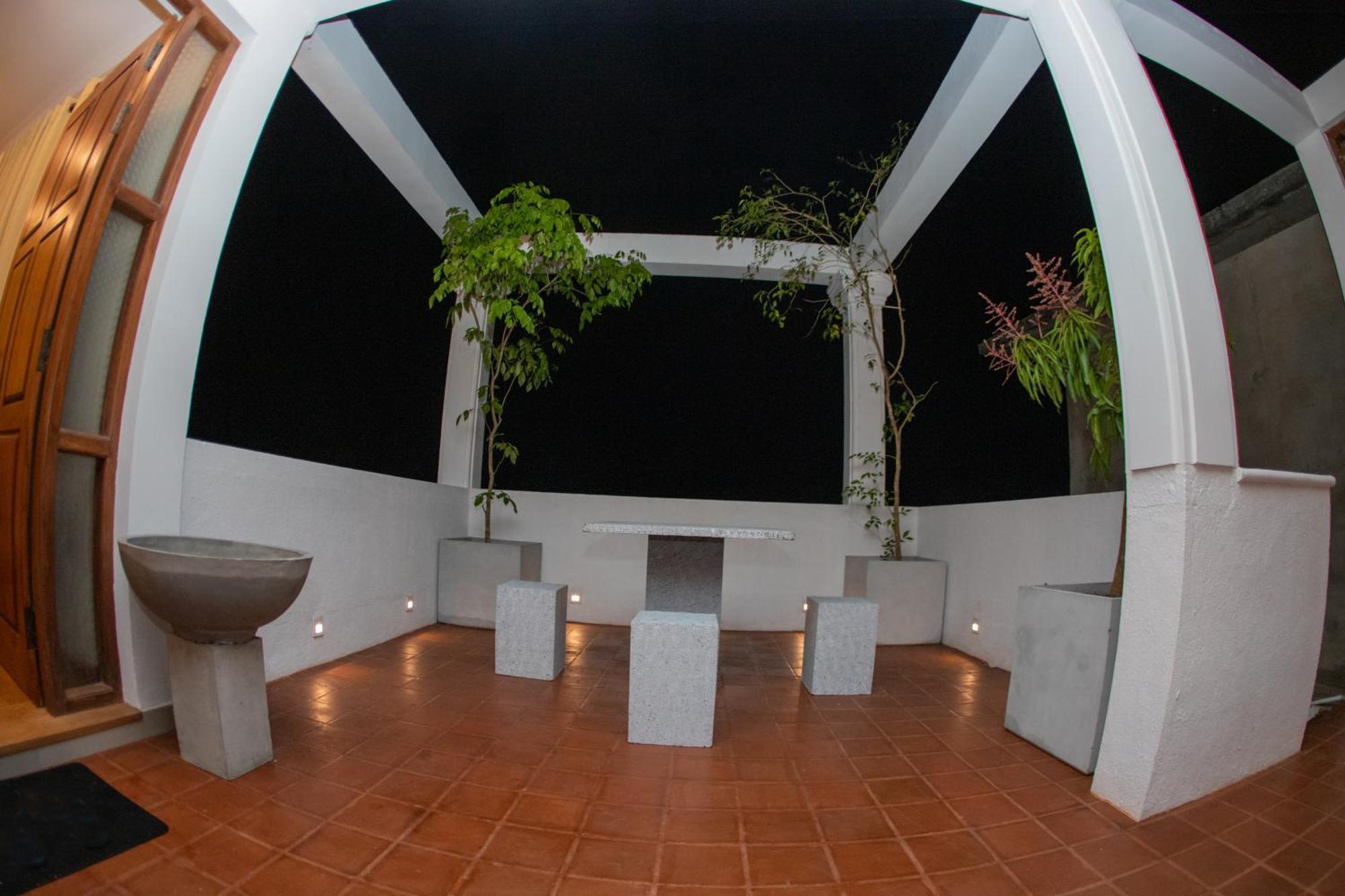 Golden Shower Inn Kandy Exterior foto